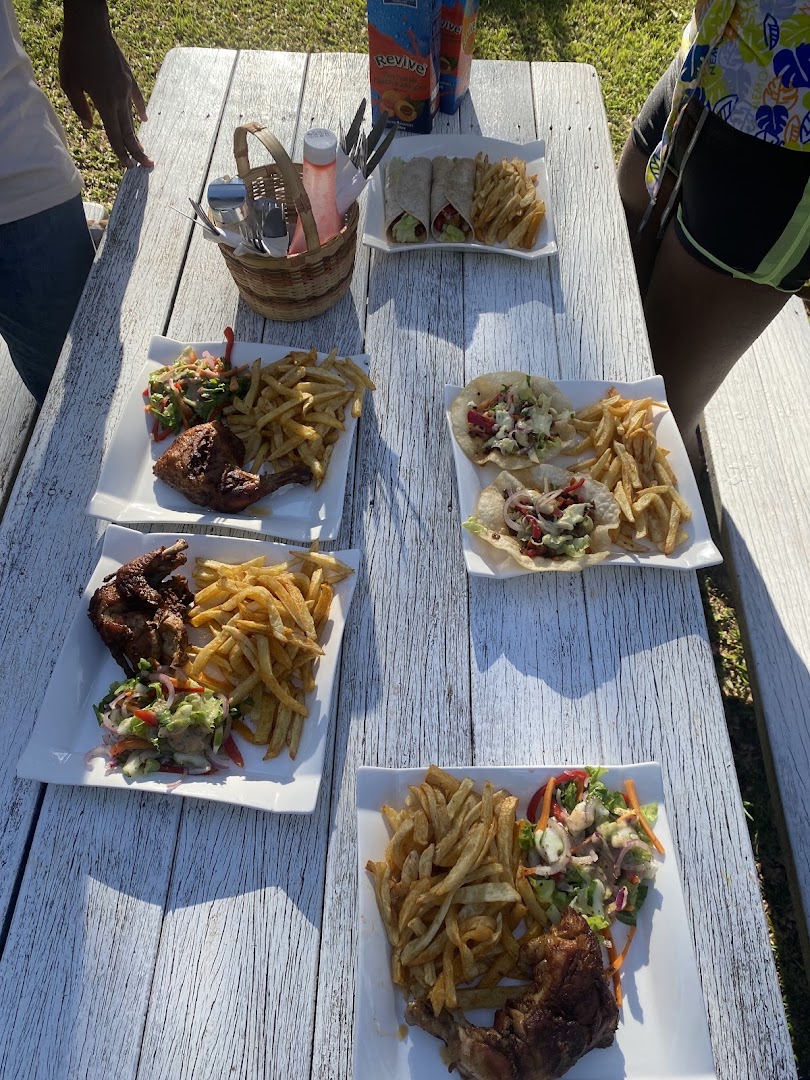 4th Garden Cafe: clear photo of restaurant food