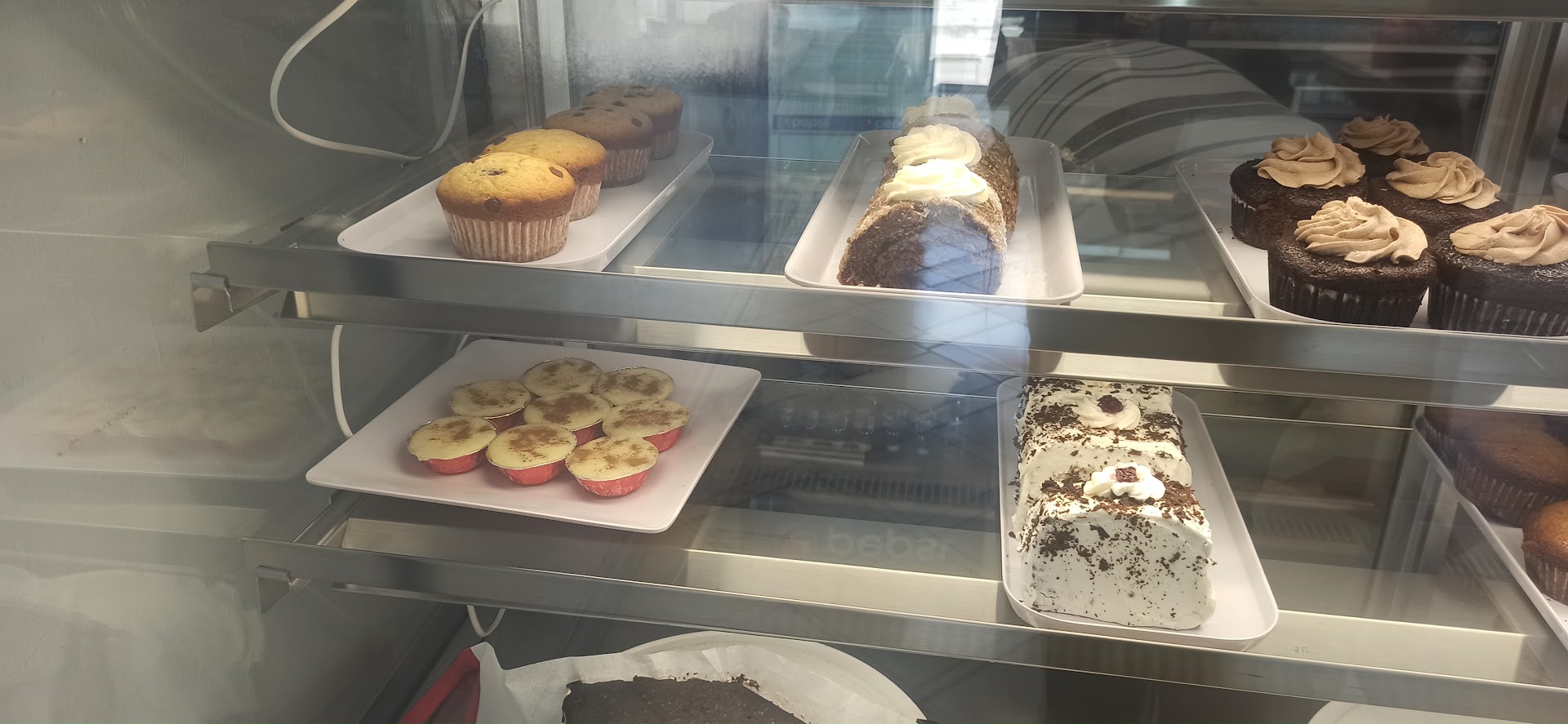 Cakesmiths Confections: clear display of shop products
