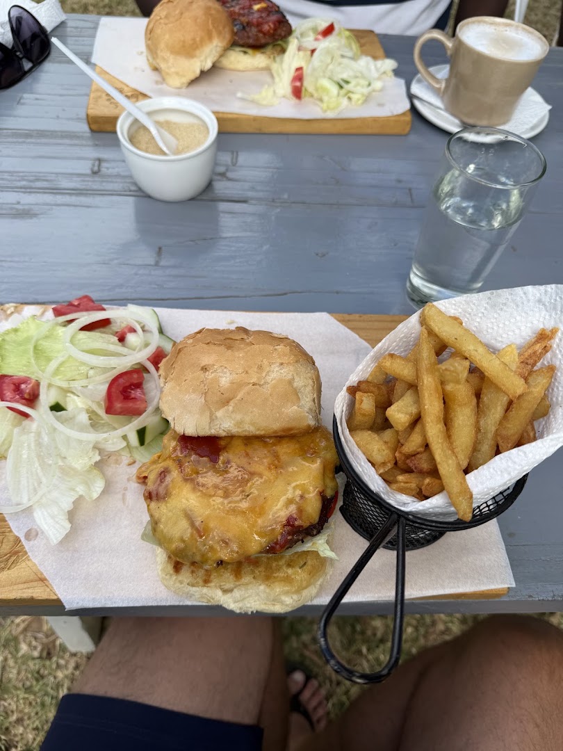 Zimbo's Café: appetizing food presentation